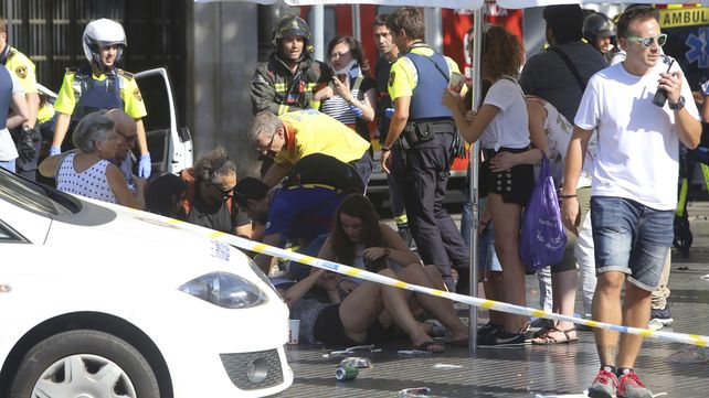 Barcelona, golpeada por el terrorismo en imágenes
