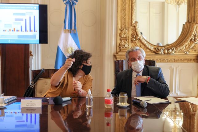 JUNTOS. La ministra y el presidente este viernes a la tarde.