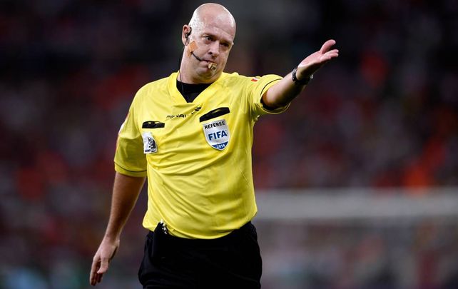 ¡Tarjeta roja!: Se filtran fotos hot que serían del árbitro brasileño de Argentina-Chile