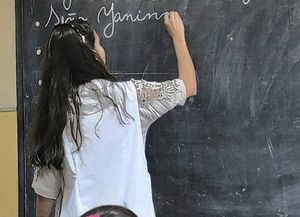 Abonan la segunda cuota de la ayuda social a docentes remplazantes desocupados