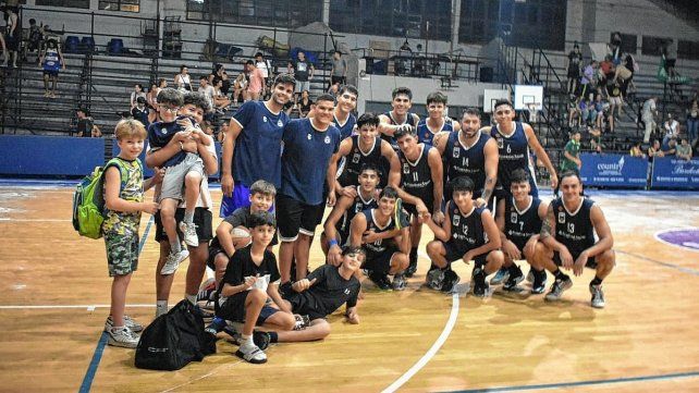 Gimnasia superó a Ferro de San Salvador en el inicio de la Liga Federal de Básquet. Gimnasia superó a Ferro de San Salvador en el inicio de la Liga Federal de Básquet.