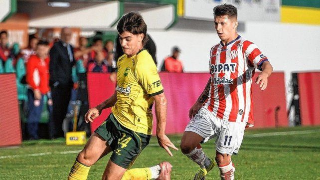 Unión perdió ante Defensa y Justicia dejando una imagen preocupante.