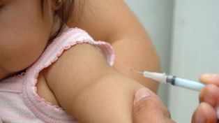 Más de 2.000 niños recibieron la primera dosis de la vacuna contra el neumococo