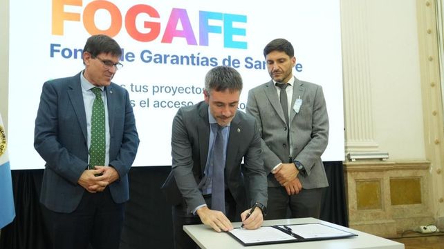 La actividad estuvo encabezada por el gobernador de Santa Fe Maximiliano Pullaro y el secretario general del Consejo Federal de Inversiones (CFI)