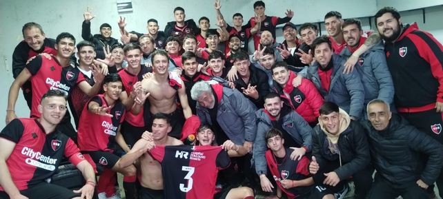 Newells festejó ante Central en el clásico de la Rosarina
