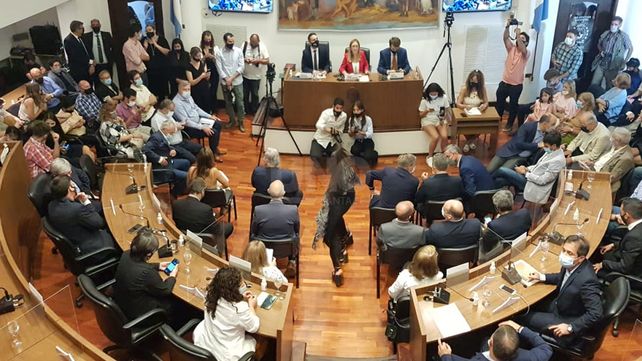 [EN VIVO] Se lleva adelante el juramento y elección de autoridades en el nuevo Concejo