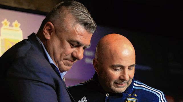 Otros tiempos. Tapia y Sampaoli cuando el técnico asumió.