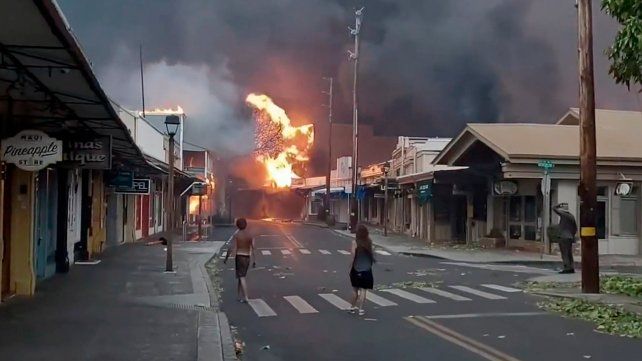 Más de cincuenta personas murieron en un incendio forestal en Hawái