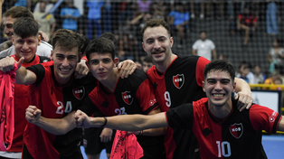 Newells ganó y dejó sin invicto a Franja de Oro.