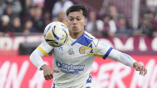 Giovanni Cantizano ingresó en el primer tiempo por la lesión de Santi López. Hizo un buen partido.