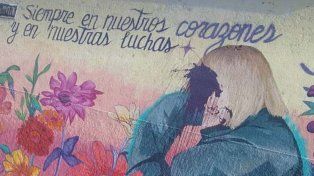 Otra vez: el memorial dedicado a Sofía Delgado escrachado