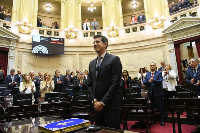Eduardo Wado De Pedro y los demás integrantes del bloque de senadores de UP recibieron a los líderes sindicales.
