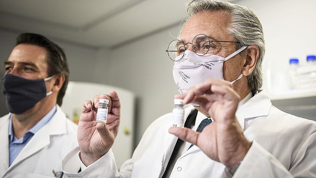 Alberto Fernández se interiorizó sobre el suero hiperinmune anti Covid-19