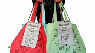 Minimercados adhieren a campaña de reducción de bolsas plásticas
