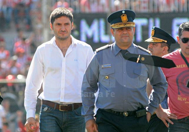 El ministro de Seguridad y el actual Jefe de la Policía santafesina durante el Clásico de este fin de semana en Santa Fe./ Mauricio Centurión.