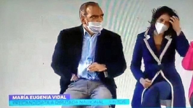 El desagradable gesto de Fernando Iglesias durante un acto&nbsp;