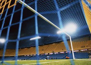 En Boca analizan jugar ante Estudiantes fuera de La Bombonera por el mal estado del césped