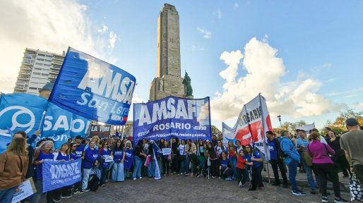 Gremios docentes de Rosario se suman a un paro nacional este jueves por un femicidio