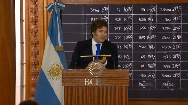 Javier Milei habló en el evento por el 171º aniversario de la Bolsa de Comercio de Buenos Aires. Javier Milei habló en el evento por el 171º aniversario de la Bolsa de Comercio de Buenos Aires.