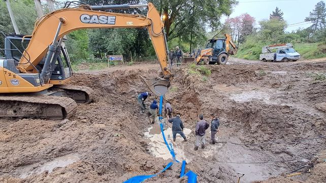 Agua potable: reparan caño que abastece la Planta Echeverría