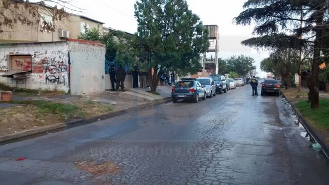 Quince detenidos en allanamientos simultáneos en varios barrios de Paraná por Narcotráfico