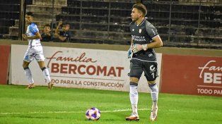 Un exjugador de Unión, Marcos Peano, no continuaría en Atlético de Rafaela.