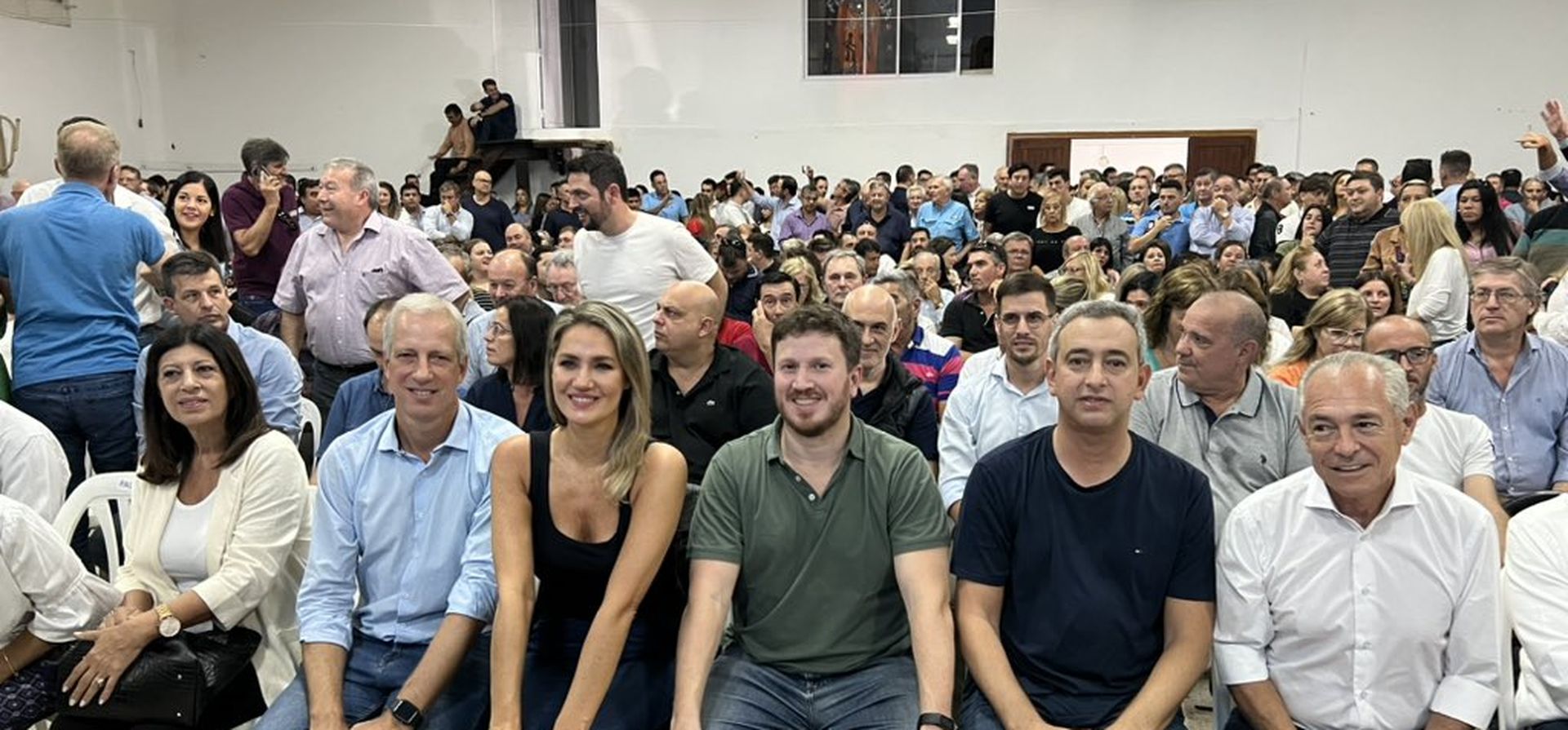 Novedades en los frentes, a un mes del cierre de listas
