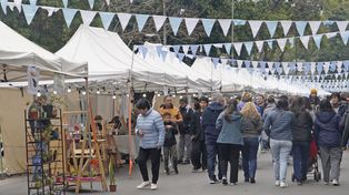Espacios públicos. A pesar del frío, la feria de Oroño y el Biomercado recibieron la visita de miles de personas durante el fin de semana largo