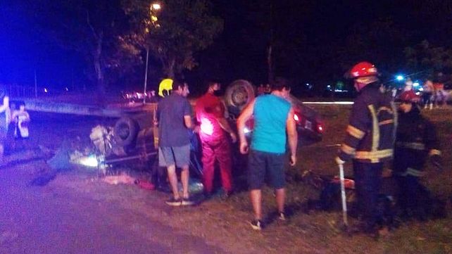 Paraná: Dos heridos en un vuelco en acceso Norte