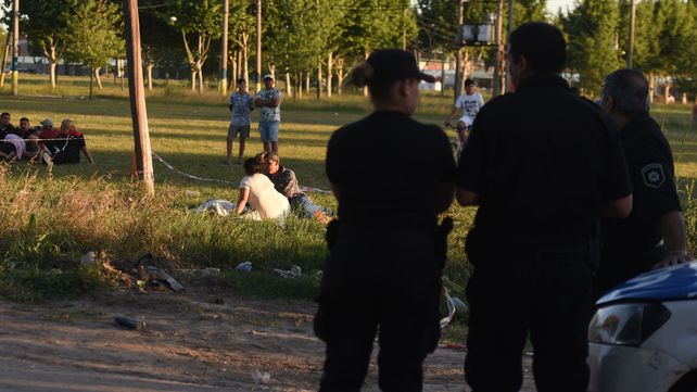 Pujato al 8000. Al costado de la canchita quedó tendido el cuerpo.