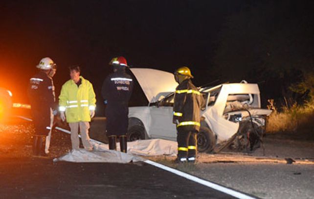 ruta 35. Las víctimas habrían tapado las luces traseras al empujar el auto.