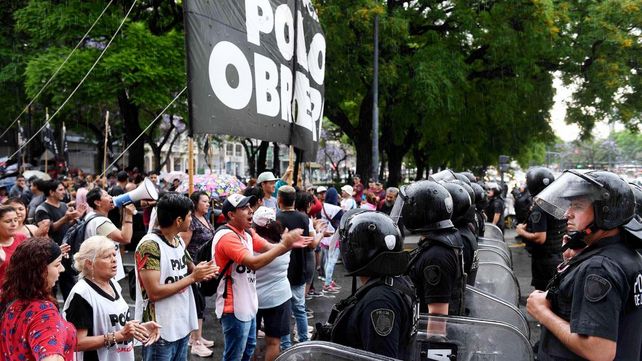 Con la inminente marcha piquetera en el centro porteño