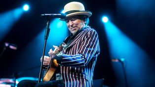 A sus 74 años y con más de 40 años de carrera Joaquín Sabina es un ícono de la canción en toda Iberoamérica.