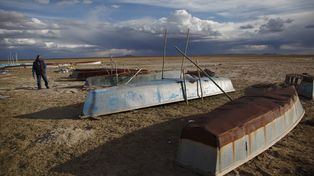 El calentamiento y la mano del hombre transformó en desierto un lago andino