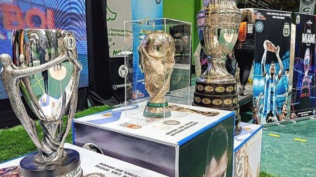 Las tres copas serán exhibidas en el Centro de Convenciones de Concordia.