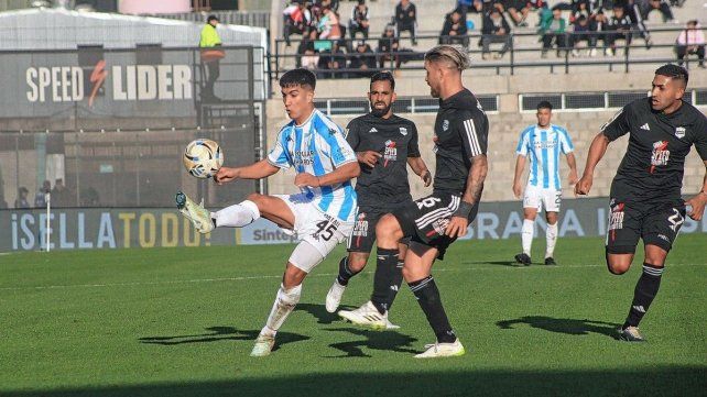 Riestra venció a Atlético Tucumán y es escolta de River