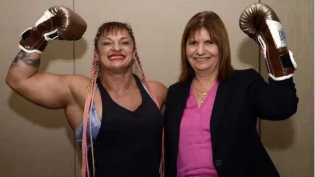 El Ministerio de Seguridad de la Nación contrató a la Boxeadora Alejandra Locomotora Oliveras. Cuál será su función en el organismo