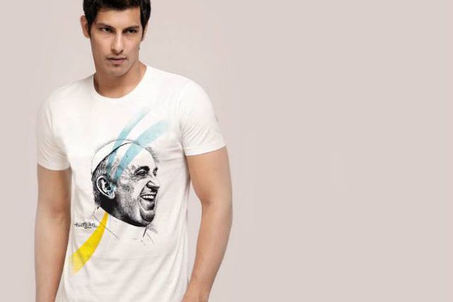 El Papa, hasta en la bata:nuevo ícono fashion