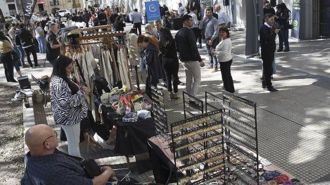 Invitan a emprendedores a sumarse a la Feria del Día de la Madre.