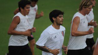 Ever Banega en Bella Vista en 2014. Hoy volvió a pisar el centro de entrenamiento leproso.&nbsp;