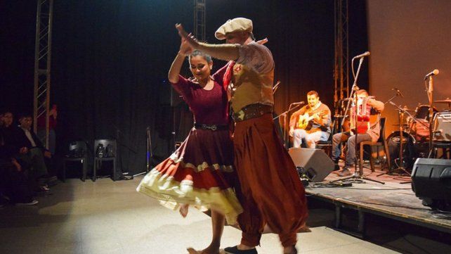 La Noche de las Ciudades reúne a Gobernador Mansilla, Rosario del Tala y San Benito en Paraná