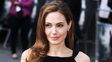 ese brad no te merece, con una romantica carta, un escritor ruso invito a angelina jolie vivir con el
