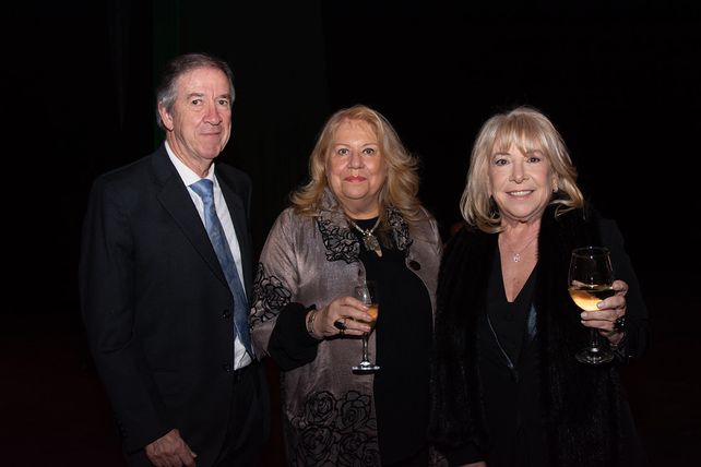 Daniel Escabués, Kamala Bonifazi y Stella Sciamarelli