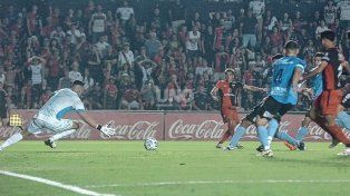 Colón apenas ganó un partido de los últimos cinco que jugó en el Brigadier López.