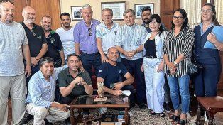 La CGT Regional Paraná le llevó diversos planteos a Monseñor Raúl Martín.