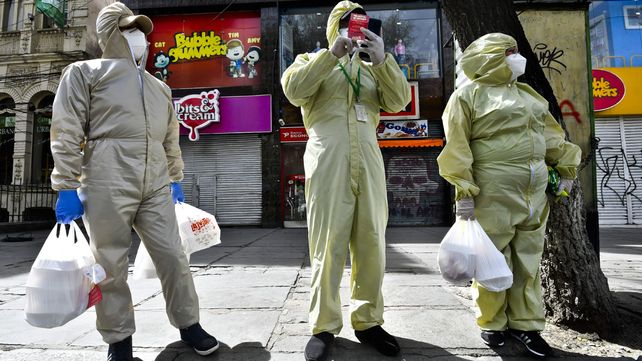 Veinte imágenes del lunes en un mundo en crisis por el coronavirus