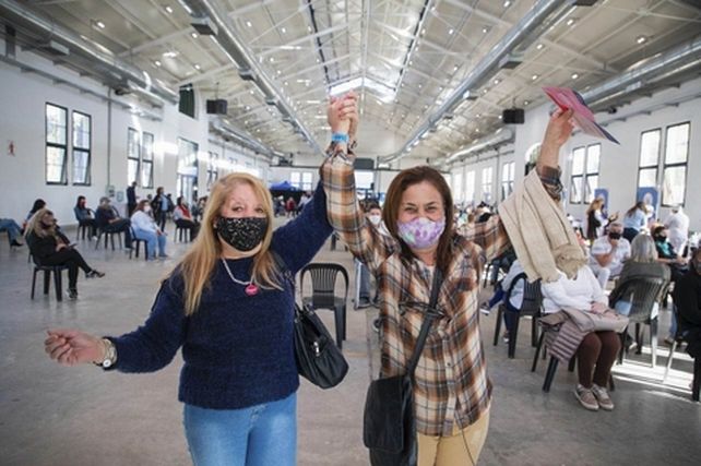 El país llega a los 10 millones de vacunados y Santa Fe se acerca al millón de dosis aplicadas