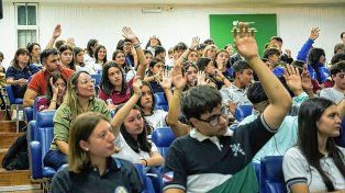 Adecen impulsa la educación en derechos del consumidor en Entre Ríos.