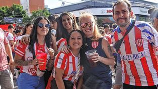 Los hinchas de Unión vivieron a pleno el debut del equipo