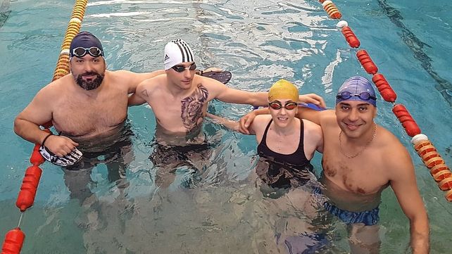 En el natatorio del club Unión de Santo Tomé se realizó un nuevo formato de postas llamado Funcional Swin.